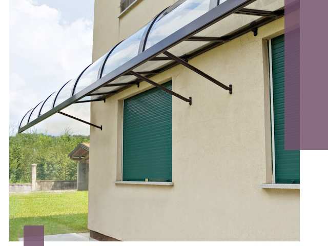 Козырьки над окнами в Новочеркасске — изготовление и монтаж по выгоде