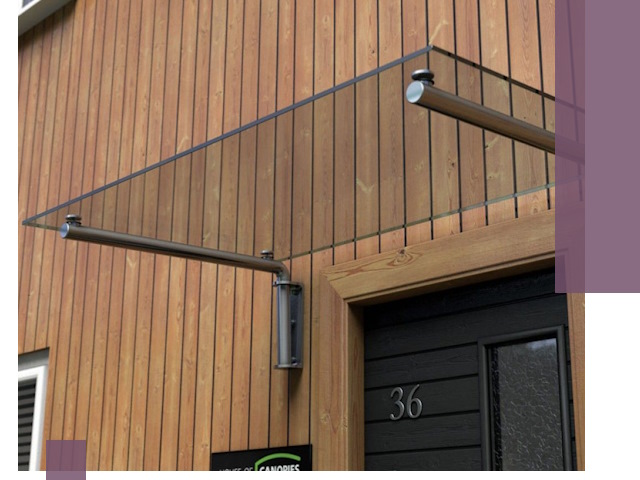 Стеклянные козырьки на входы и фасады в Новочеркасске