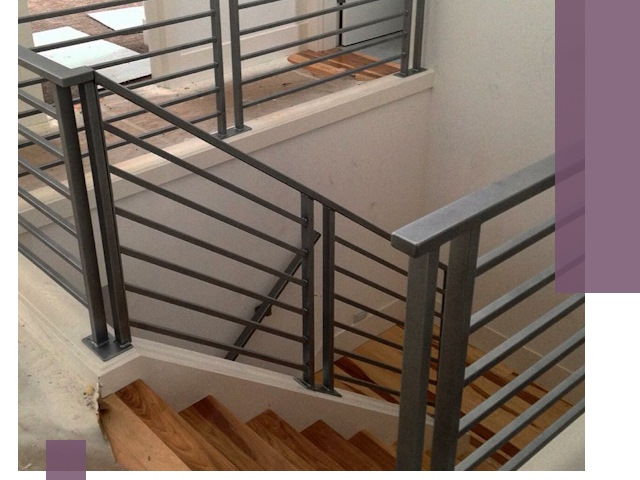 Изготовление поручней из металла и дерева в Новочеркасске